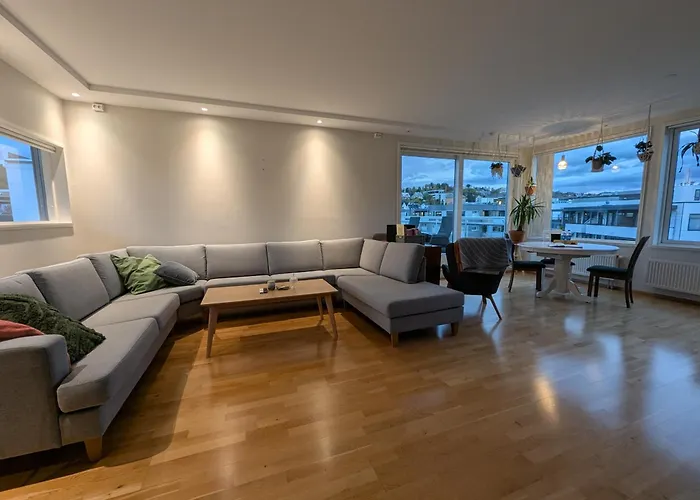 Penthouse With Hot Tub * Tromsø